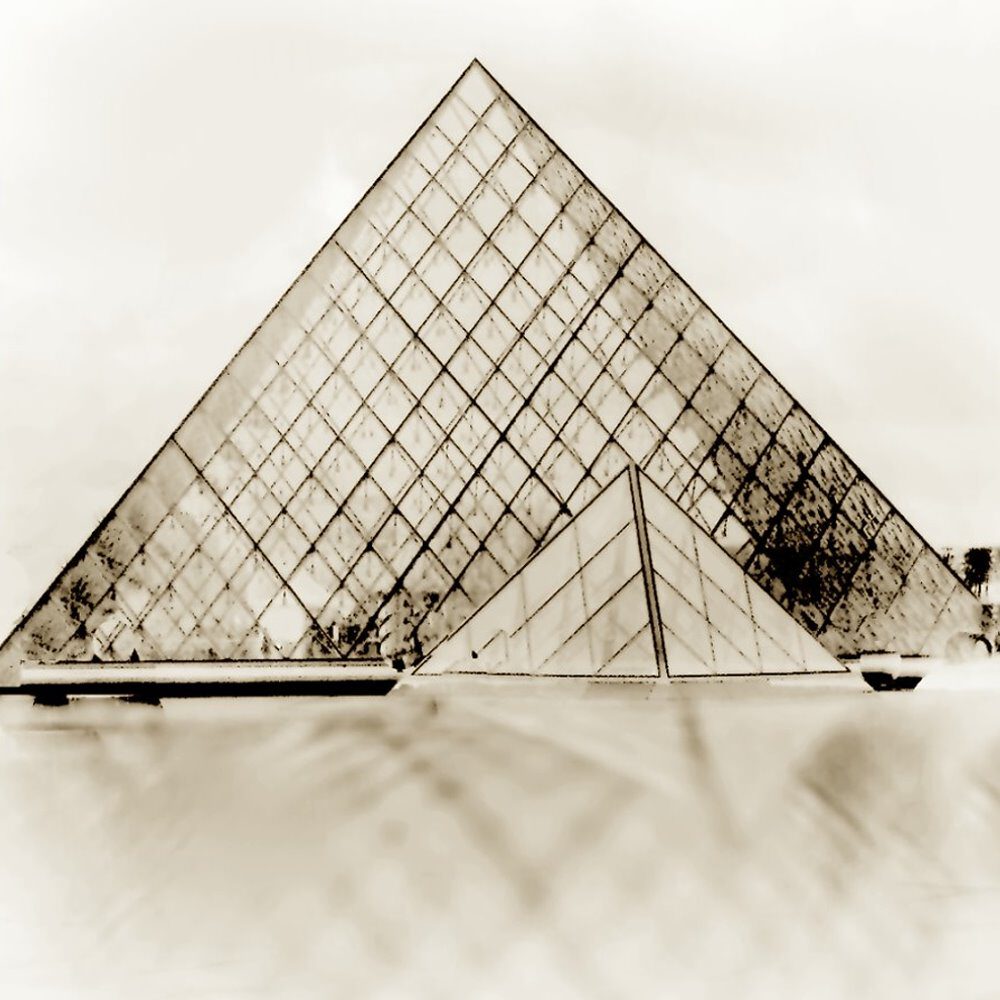 Lochkamera Fotografie, Paris, Glaspyramide im Innenhof des Louvre, 074